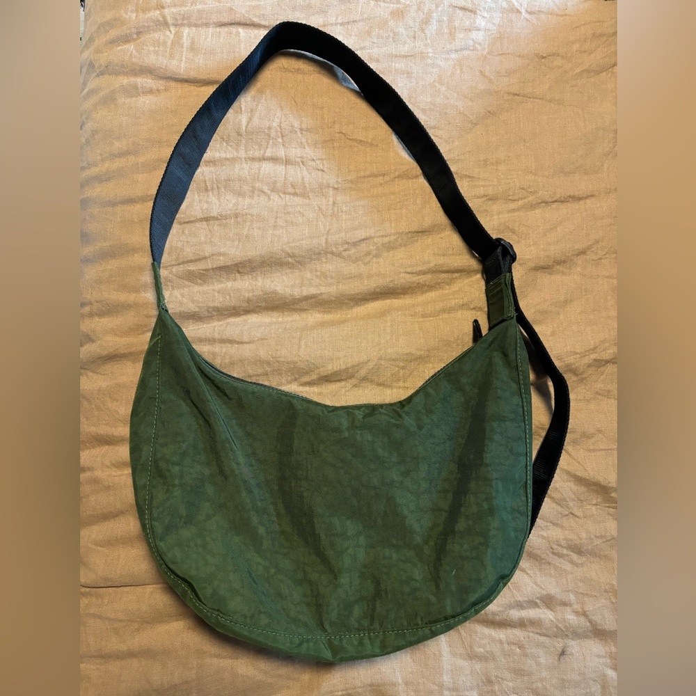 Baggu Medium Crescent Bay Laurel